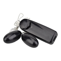 loving-joy-kylie-vibrating-pussy-and-ass-male-masturbator